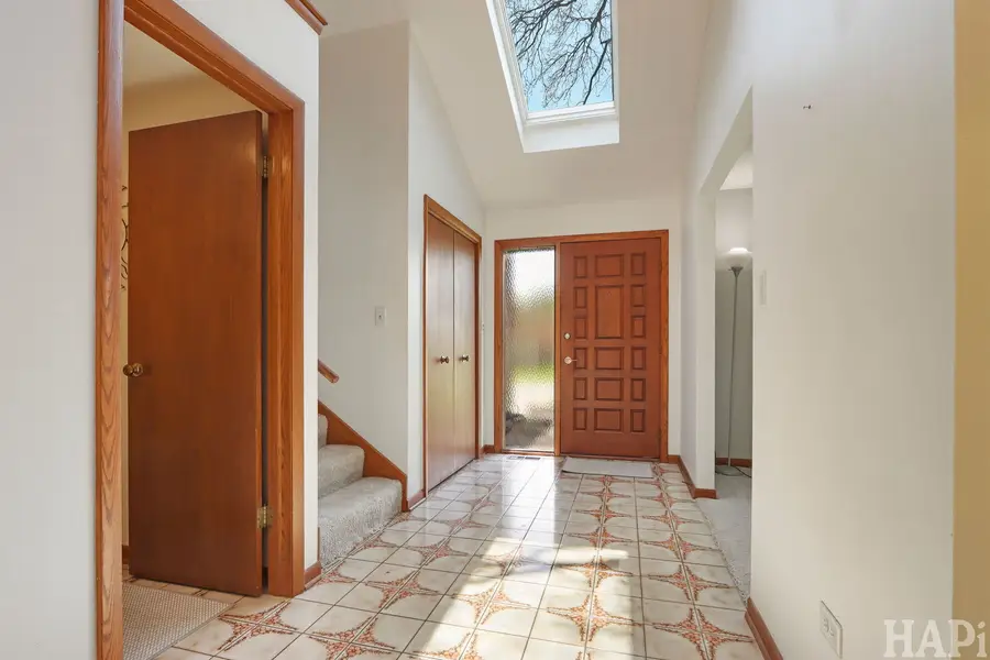 840 Queens Lane, Glenview, IL 60025 - #2