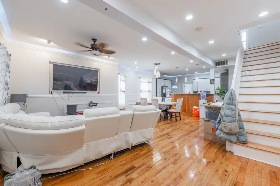 844 N Laramie Avenue, Chicago, IL 60651 - #2
