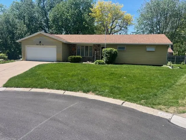 4110 Keeneland Court, Bettendorf, IA 52722 - #1