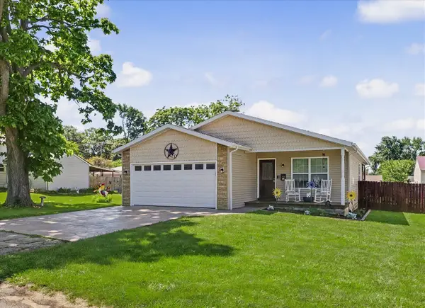 320 E Bogardus Street, Paxton, IL 60957