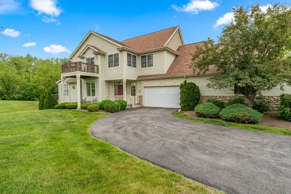 8674 Saddlebred Court, Frankfort, IL 60423