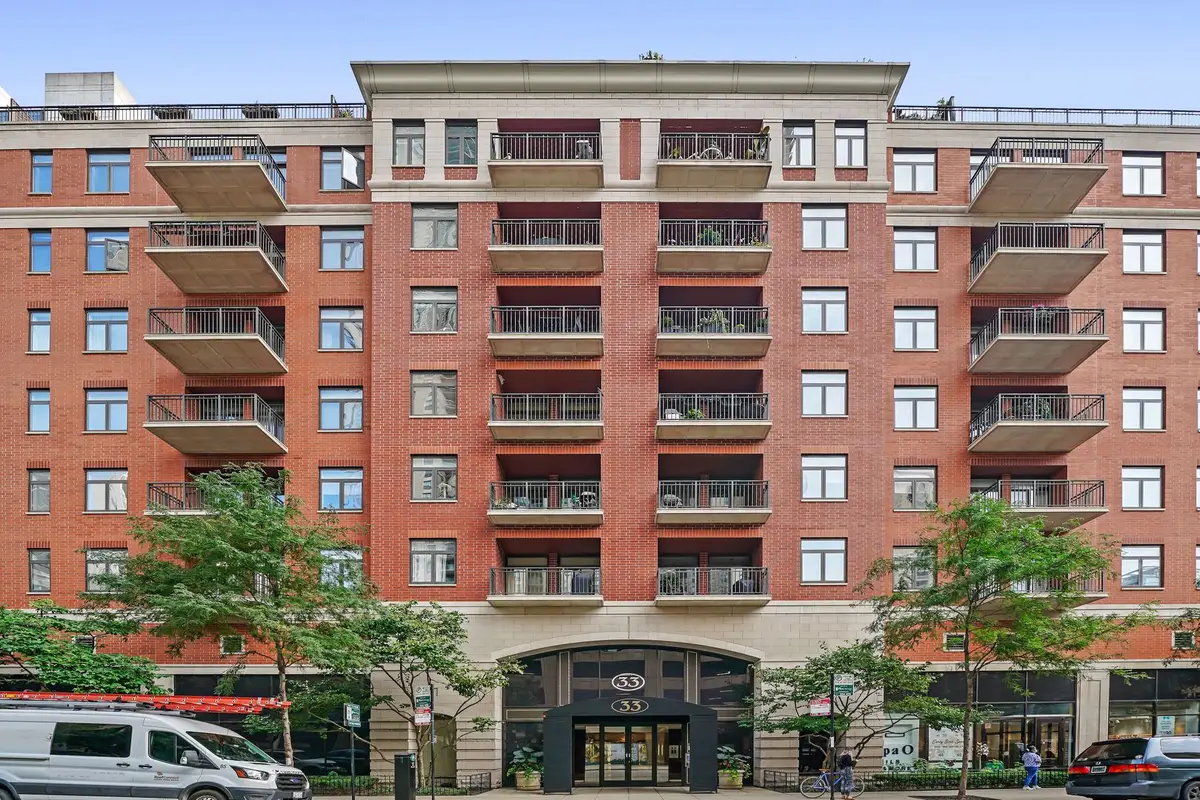 33 W Huron Street #413, Chicago, IL 60654 - #1