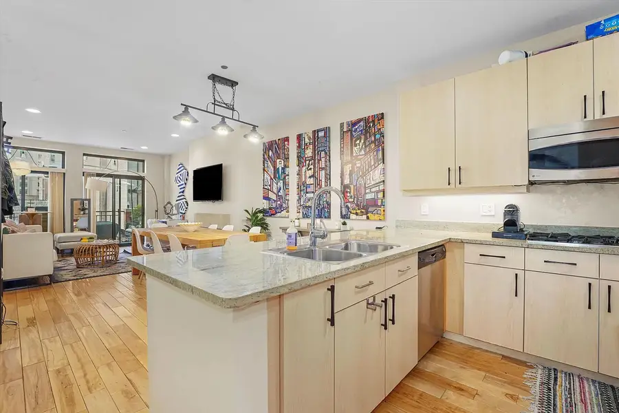 33 W Huron Street #413, Chicago, IL 60654 - #2