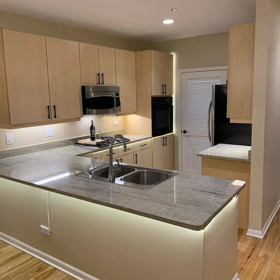 33 W Huron Street #413, Chicago, IL 60654 - #3