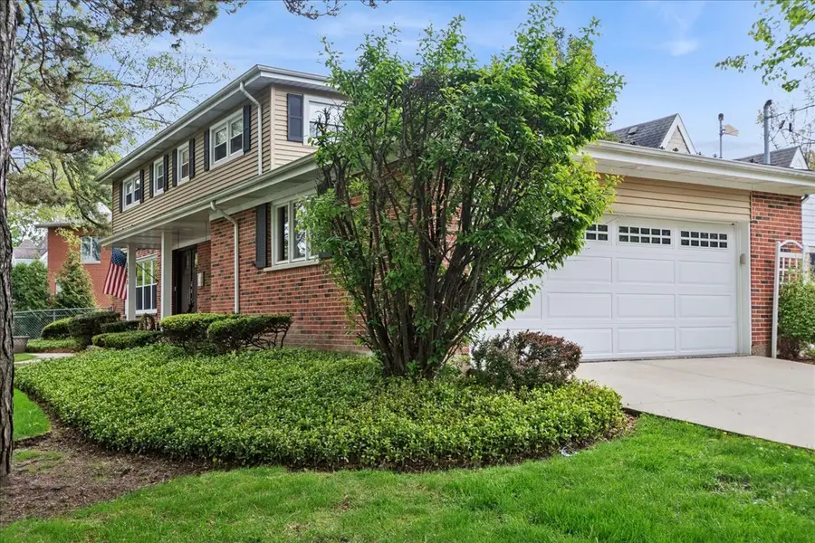 5255 Suffield Terrace, Skokie, IL 60077 - #2