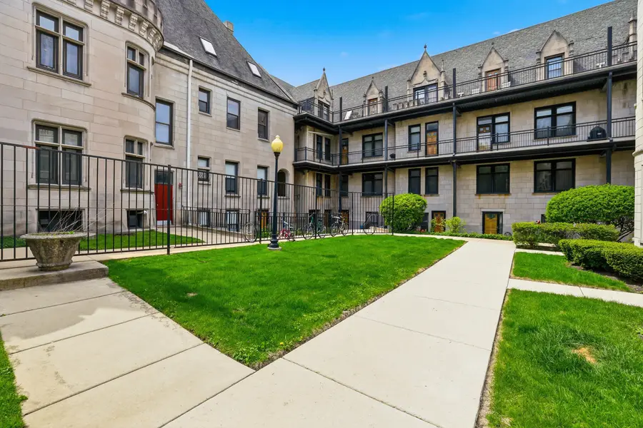 4938 S Drexel Boulevard #210, Chicago, IL 60615 - #2