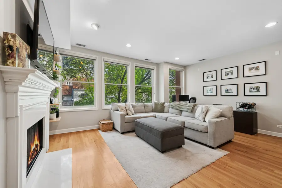 3336 N Damen Avenue #2, Chicago, IL 60618 - #3