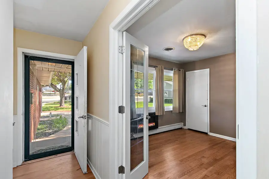 3415 Venice Avenue, McHenry, IL 60050 - #2