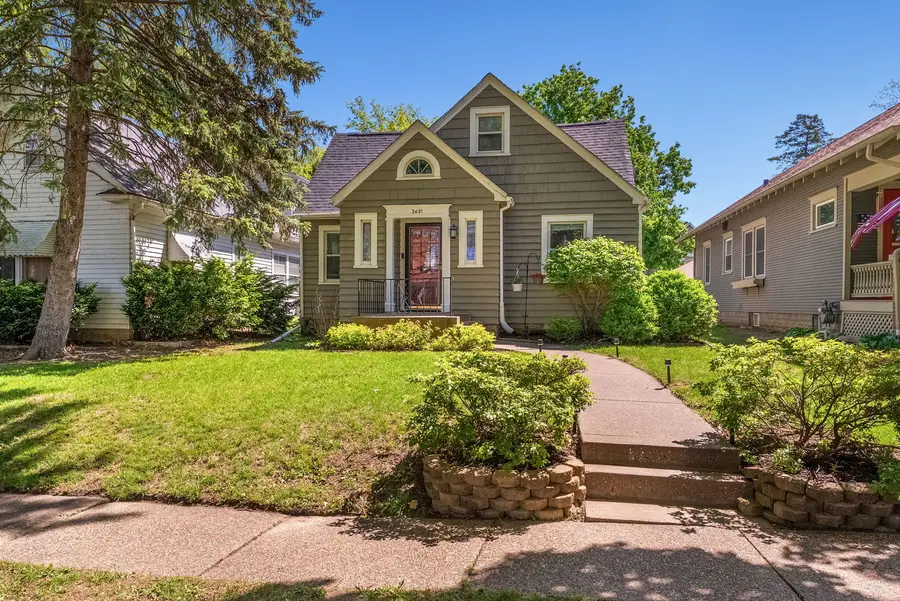 2631 Western Avenue, Davenport, IA 52803 - #2