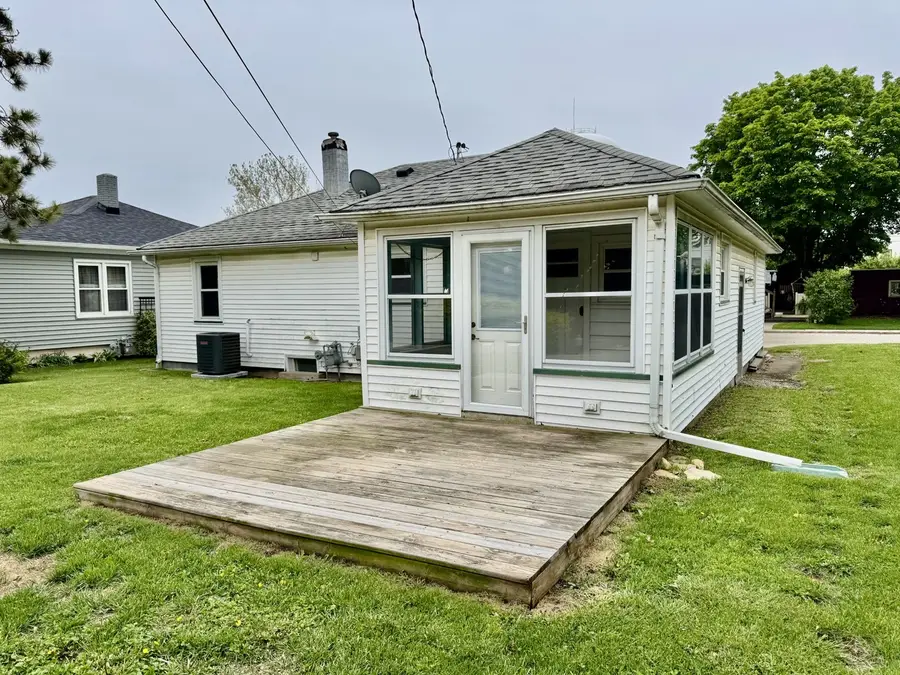 415 9th Place, Lasalle, IL 61301 - #3