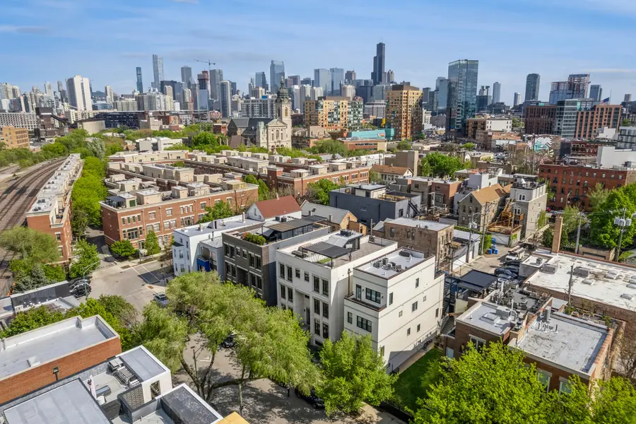 1113 W Chestnut Street #1E, Chicago, IL 60642 - #2