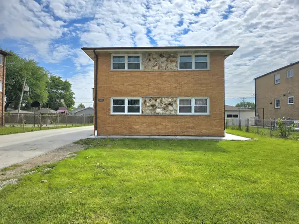 7653 S Roberts Road, Bridgeview, IL 60455