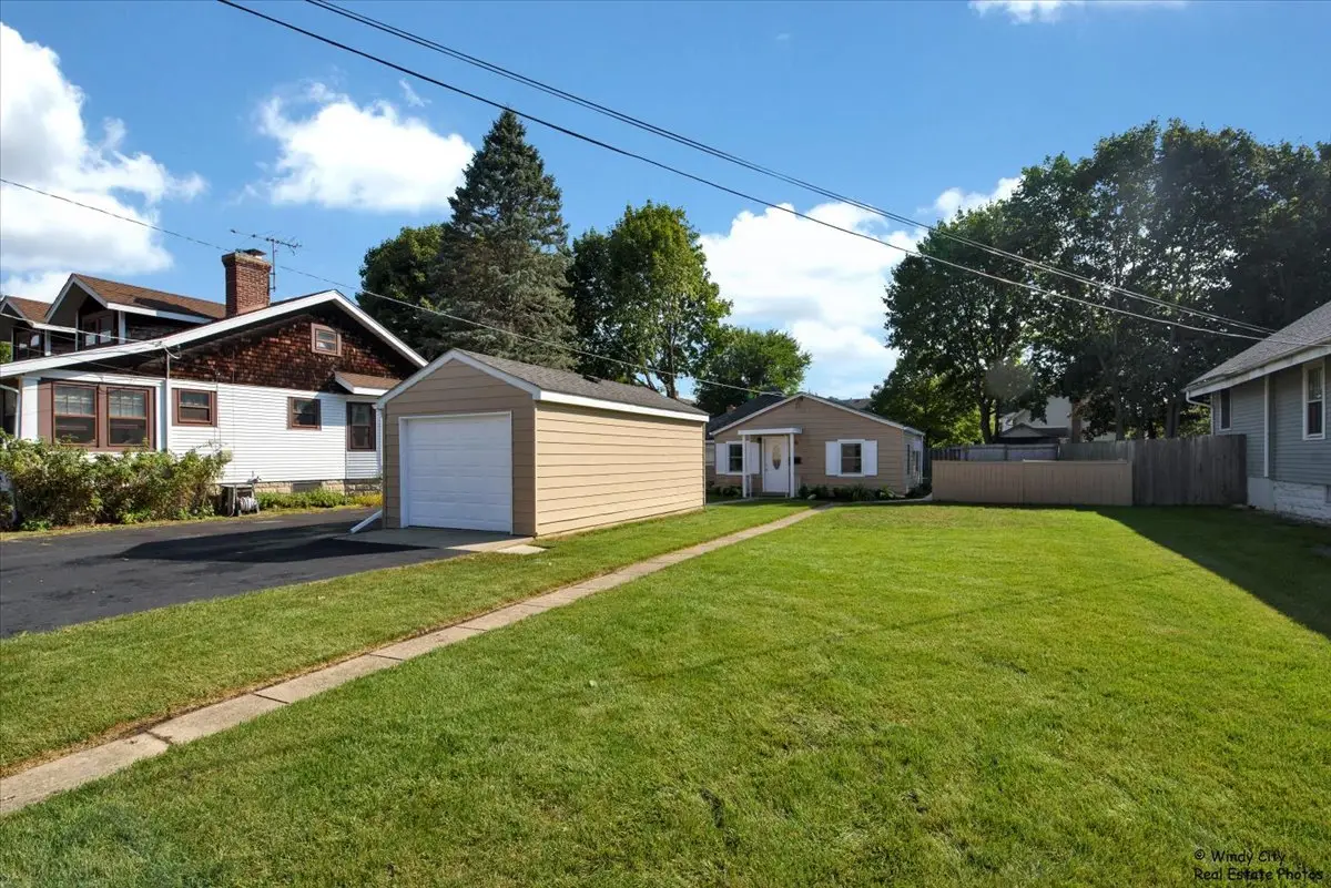 115 Grant Street, Barrington, IL 60010 - #1