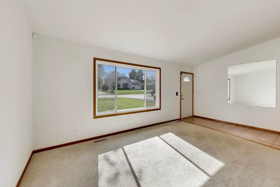 394 Pine Grove Avenue, Gurnee, IL 60031 - #2