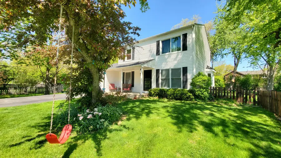 678 Ray Avenue, West Chicago, IL 60185 - #3