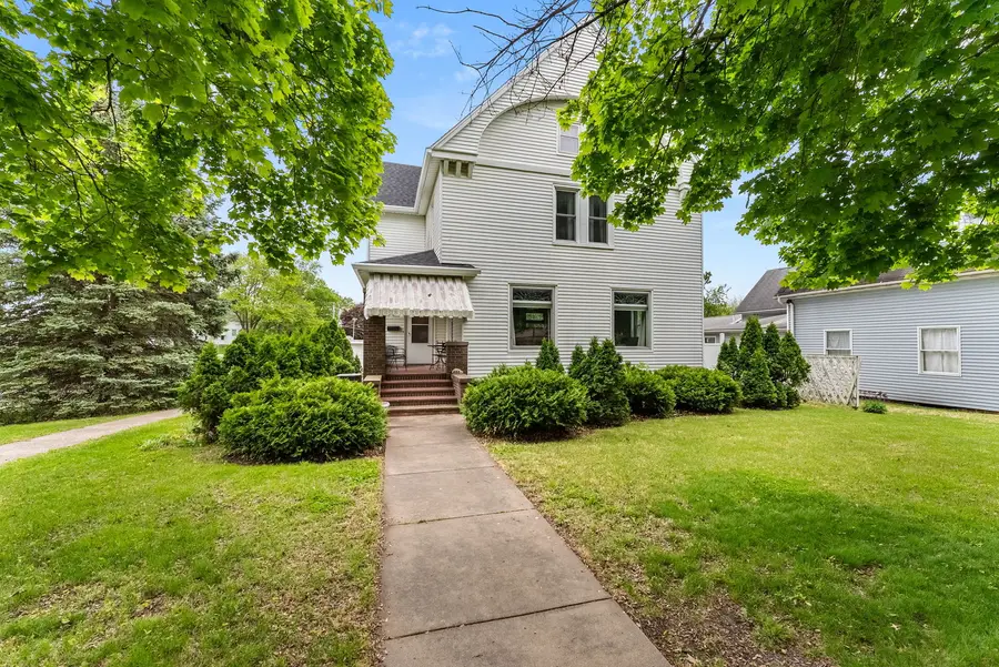 402 SE 2nd Avenue, Aledo, IL 61231 - #2