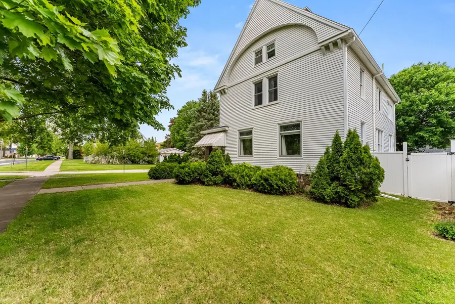 402 SE 2nd Avenue, Aledo, IL 61231 - #3