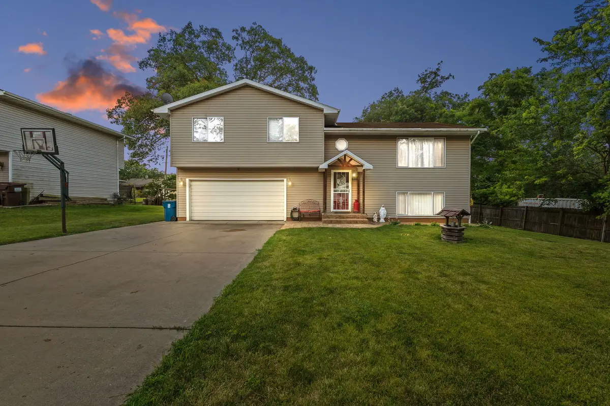 711 Osage Street, Joliet, IL 60432 - #1