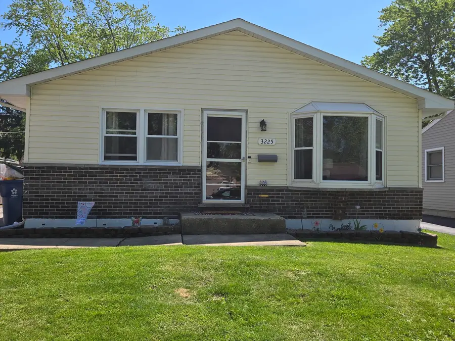3225 Butler Avenue, Steger, IL 60475 - #3
