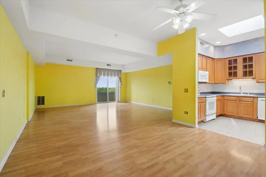 435 William Street #802, River Forest, IL 60305 - #2