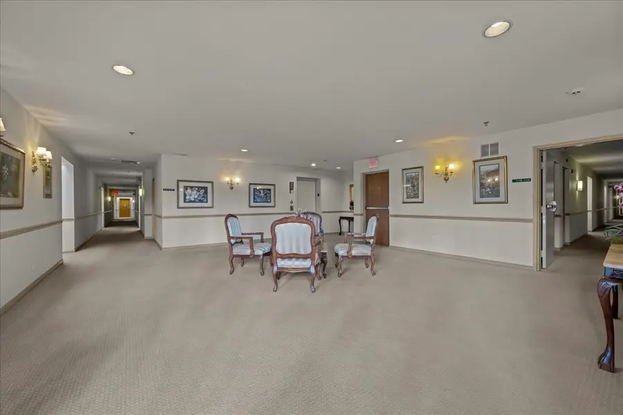 29 Hunt Club Drive #29, Saint Charles, IL 60174 - #2