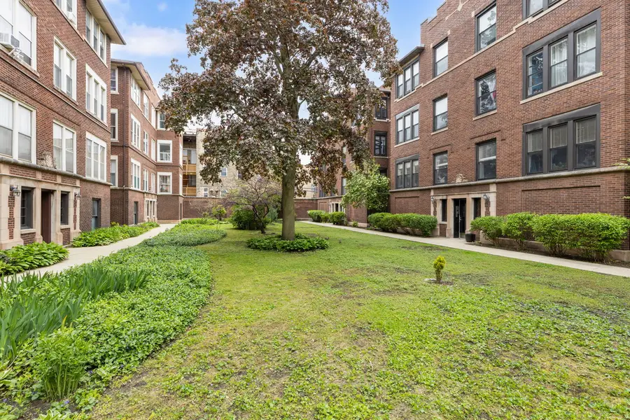1437 W Greenleaf Avenue #3N, Chicago, IL 60626 - #2