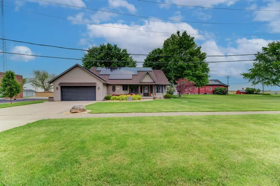 104 N Cedar Street, Gardner, IL 60424 - #3
