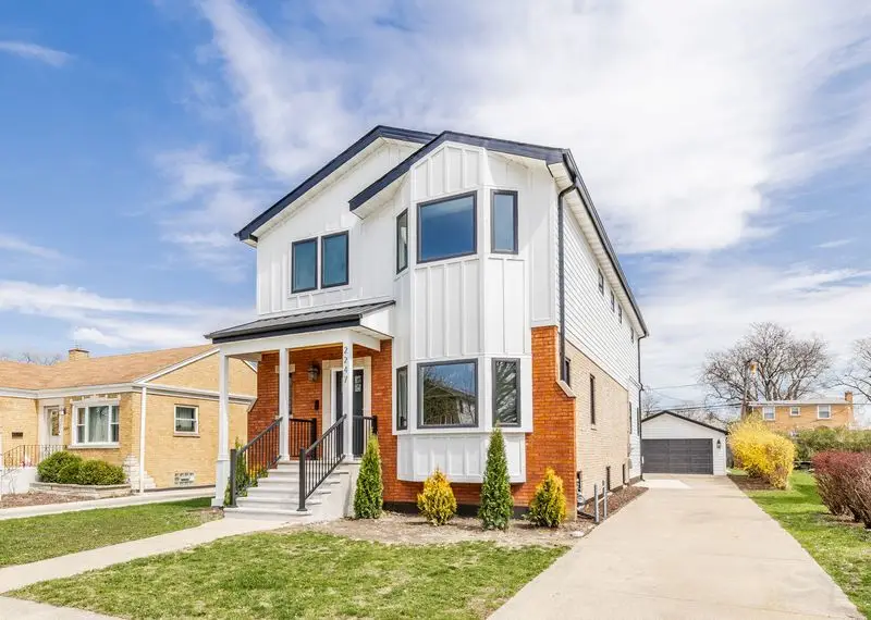 2247 S 6th Avenue, North Riverside, IL 60546 - #3
