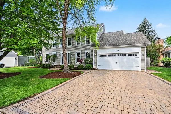 17364 W Westwind Drive, Gurnee, IL 60031