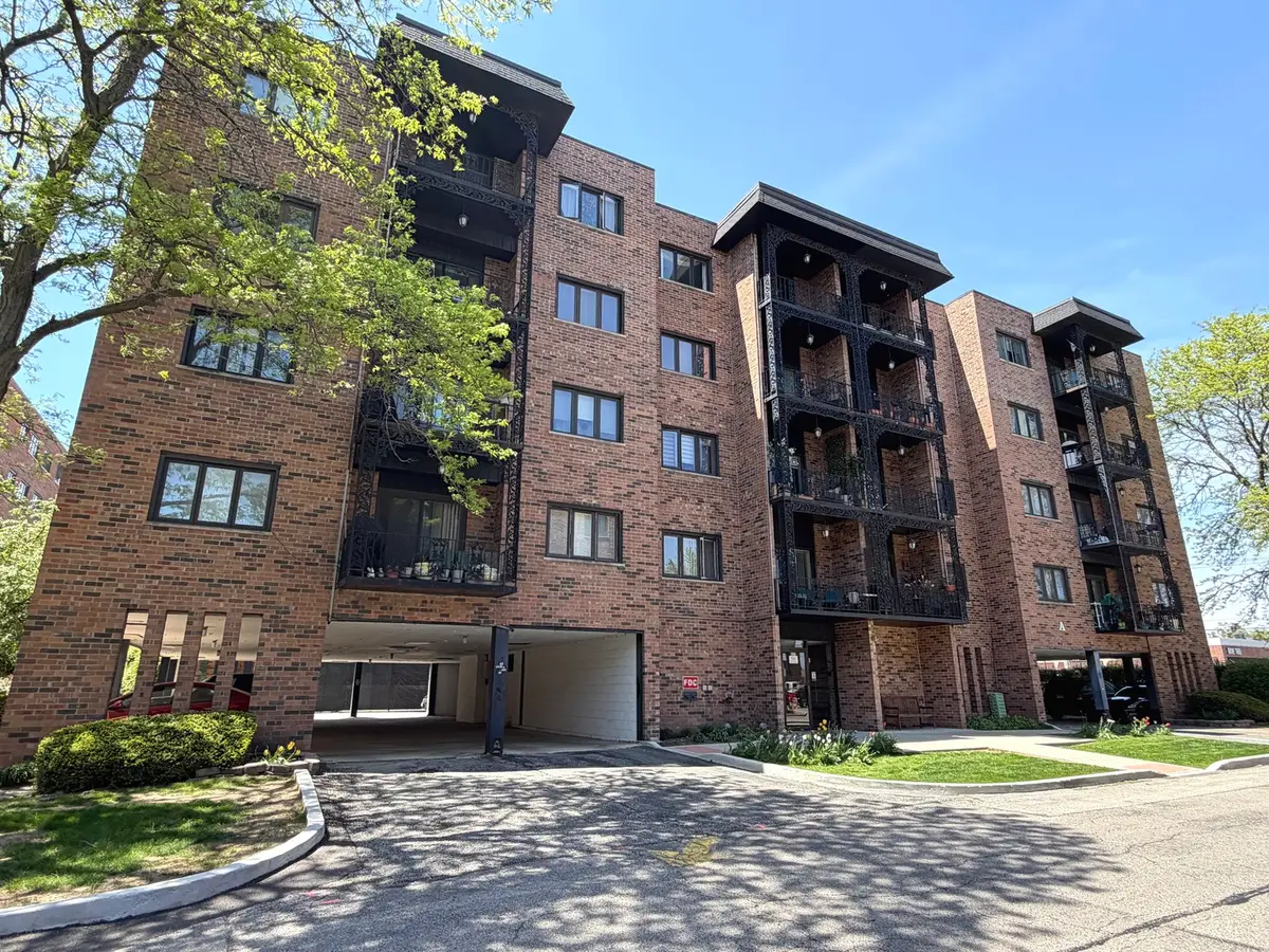 9375 Landings Lane #404, Des Plaines, IL 60016 - #1