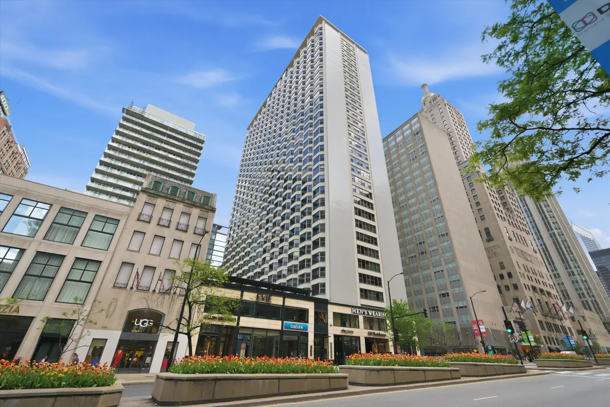 535 N Michigan Avenue #803, Chicago, IL 60611 - #1