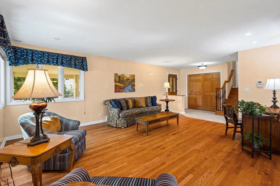 1016 Longmeadow Drive, Glenview, IL 60025 - #3