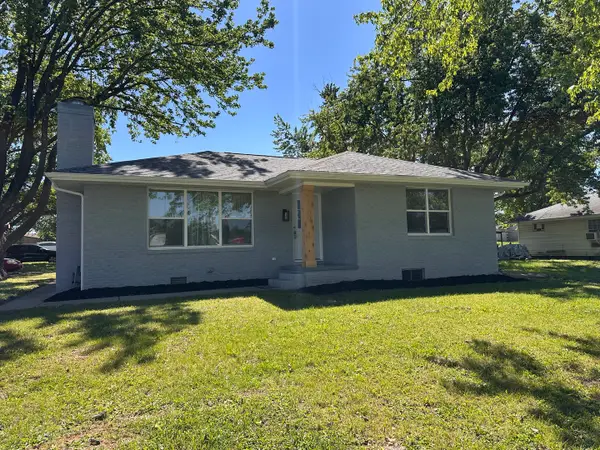 1500 S 14th Street, Herrin, IL 62948