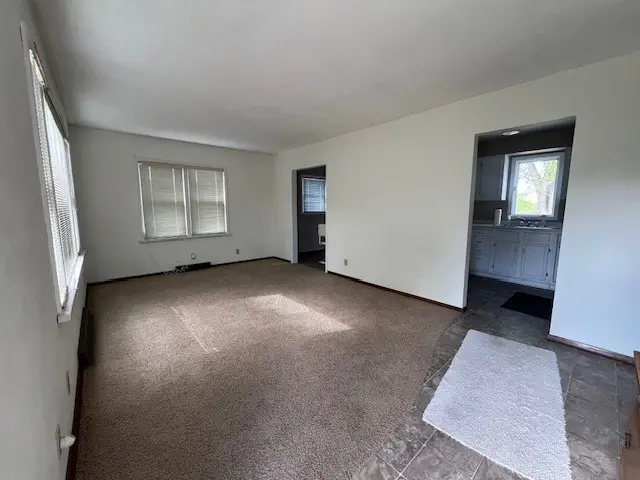 550 N Waddell Avenue, Freeport, IL 61032 - #2