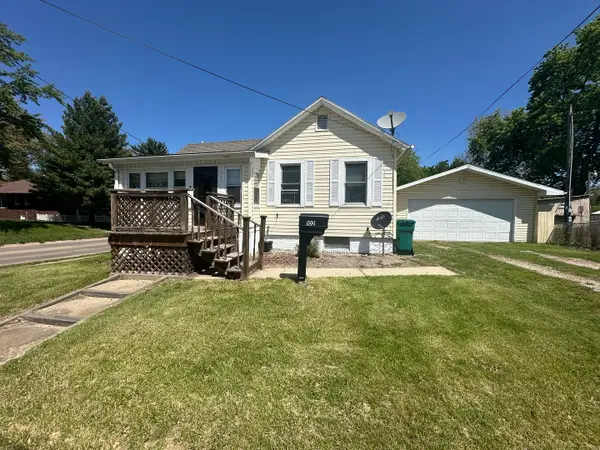 102 E Grove Street, Streator, IL 61364