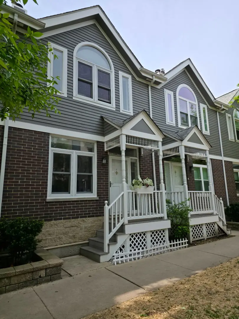 1139 W Roscoe Street, Chicago, IL 60657 - #1