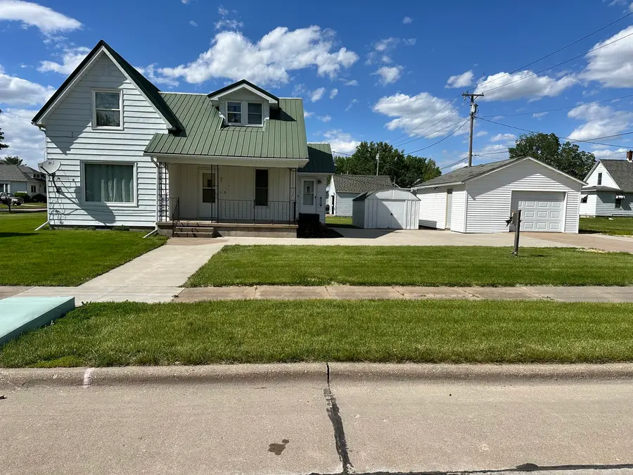 42 W Wilson Street, Preston, IA 52069 - #2