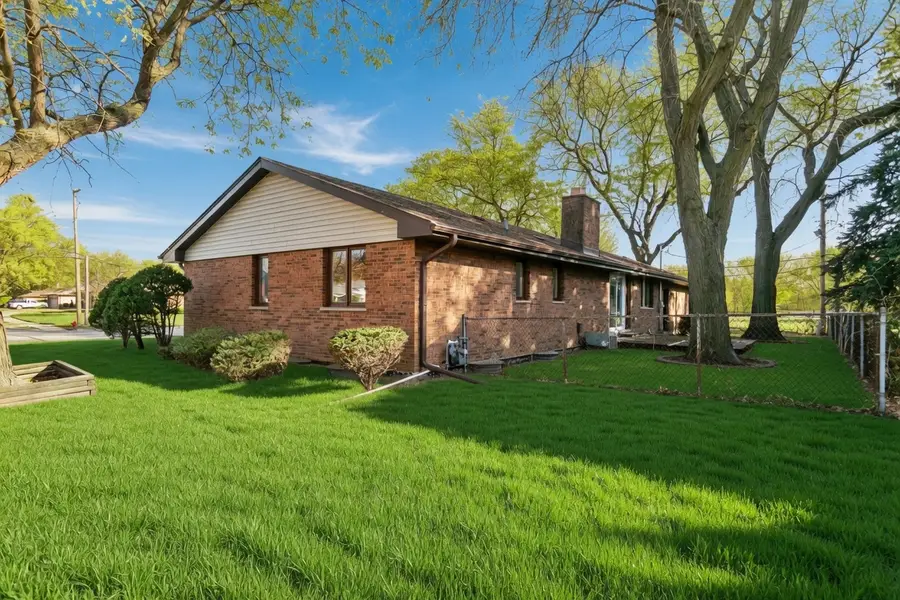 17001 Kimbark Avenue, South Holland, IL 60473 - #3