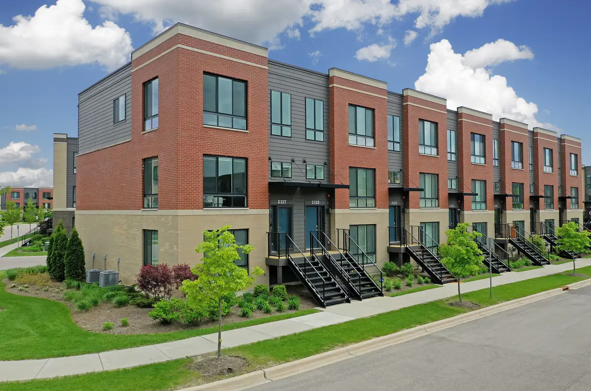 2325 Venture Drive, Schaumburg, IL 60173 - #1