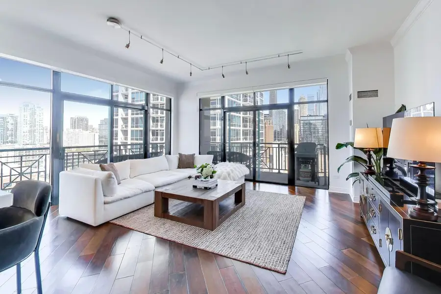 340 W Superior Street #1501, Chicago, IL 60654 - #3