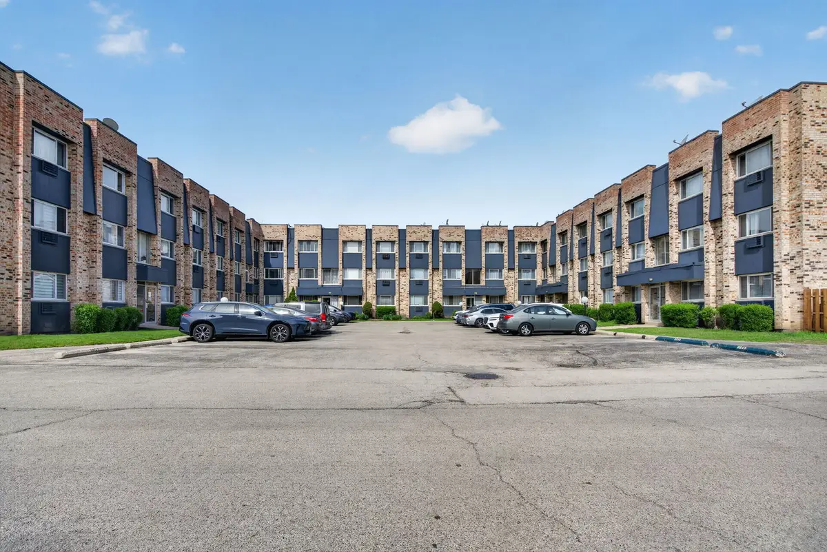 8659 W Foster Avenue #3B, Chicago, IL 60656 - #1