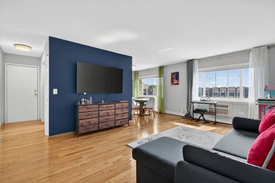 8659 W Foster Avenue #3B, Chicago, IL 60656 - #3