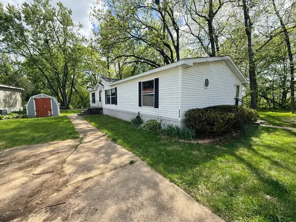 2136 Hillview Drive, Princeton, IL 61356