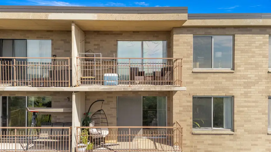 6833 N Kedzie Avenue #A1511, Chicago, IL 60645 - #3