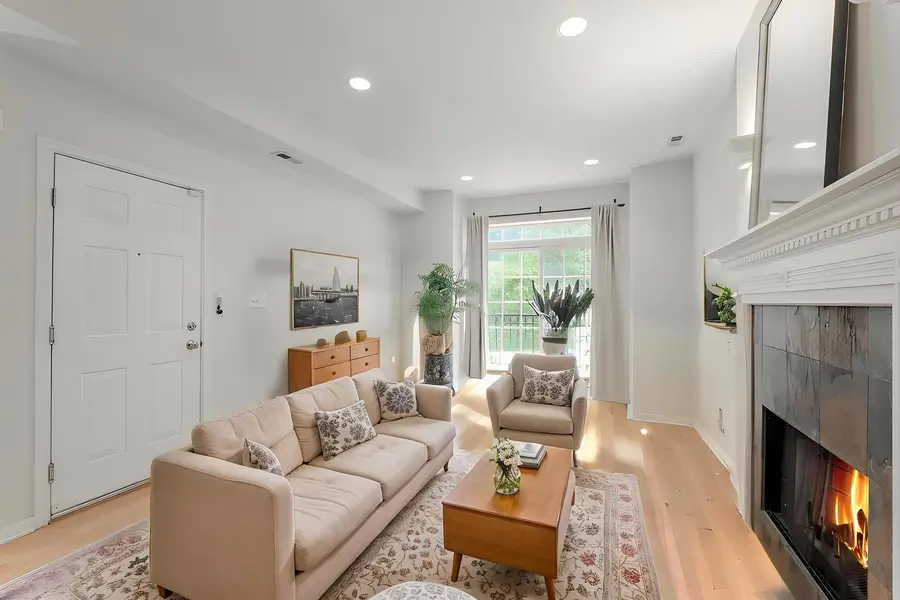 2212 W Monroe Street #2W, Chicago, IL 60612 - #2