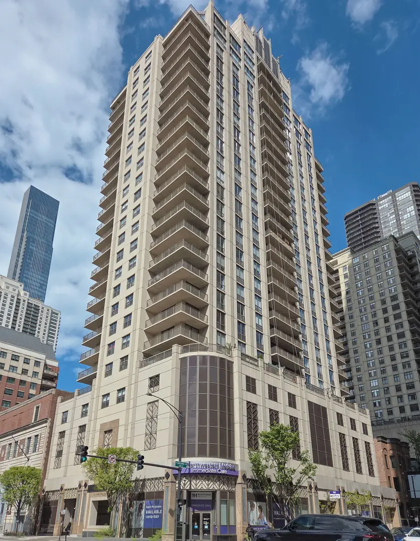 635 N Dearborn Street #701, Chicago, IL 60654 - #1