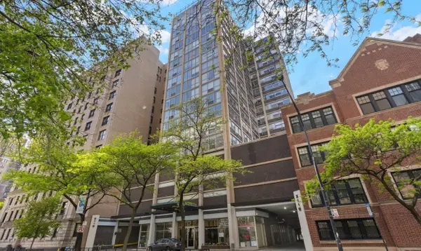 3110 N Sheridan Road #1807, Chicago, IL 60657