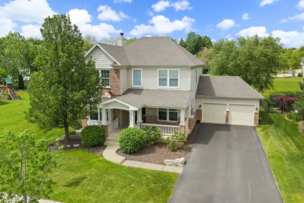 2702 Oak Drive, West Dundee, IL 60118