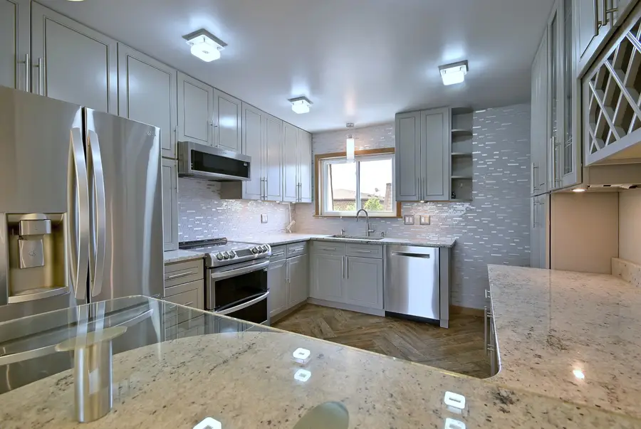 9442 Bay Colony Drive #3E, Des Plaines, IL 60016 - #3