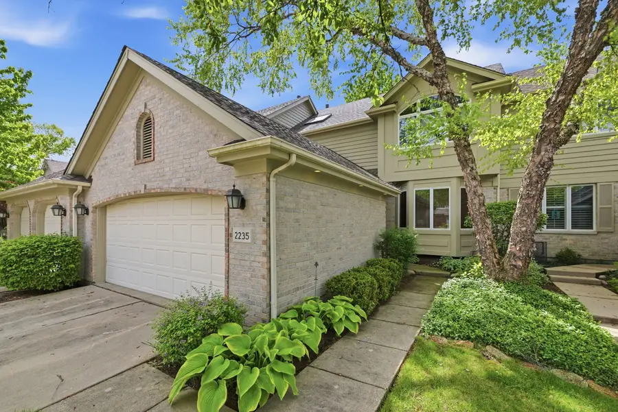 2235 Tamarack Drive, Downers Grove, IL 60515 - #2